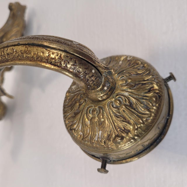 Louis XVI Wall Light in Gilt Bronze, France, 1920s For Sale - Image 10 of 14