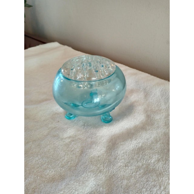 Vintage 1950's Viking Colonial Blue Flowerlite Frog 4 1/4" With Crystal Frog For Sale In Saint Louis - Image 6 of 6