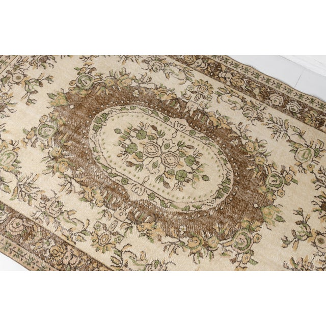 1950s Home Living Oushak Bohemian Rug For Sale - Image 10 of 10