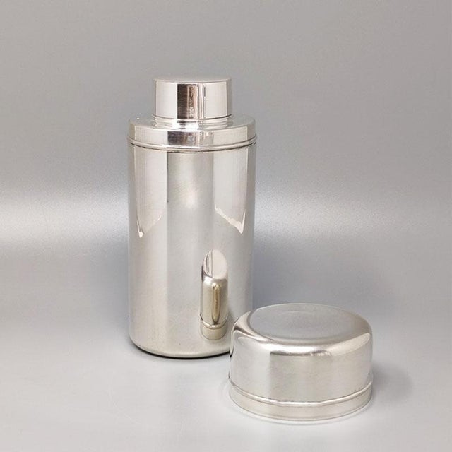 1960s astonishing macabo - cusano milanino cocktail shaker in stainless steel made in italy. The item is in excellent...