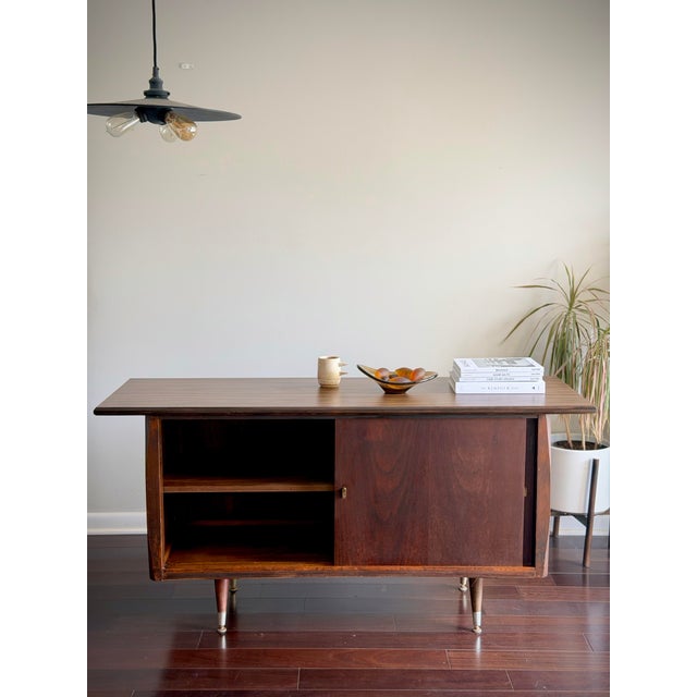 Mid-Century Modern Vintage American Mid Century Modern Walnut Credenza, Sliding Door Sideboard, Media Console, Tv Stand & Record Cabinet For Sale - Image 3 of 11