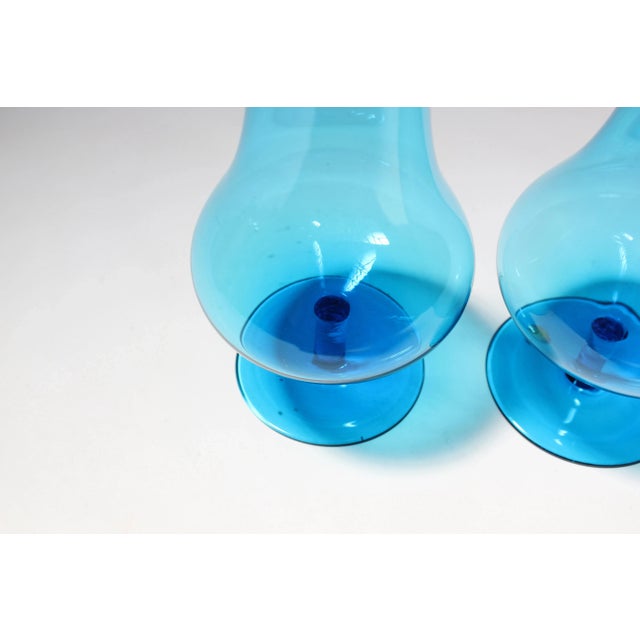Glass Pair of Mid-Century Polish Bulbous-Form Turquoise Blown Glass Bud Vases For Sale - Image 7 of 9