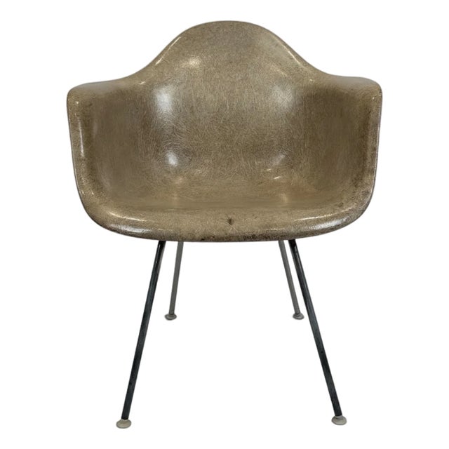 Early 1950s Eames Fiberglass Armchair by Herman Miller – Zenith Plastics For Sale