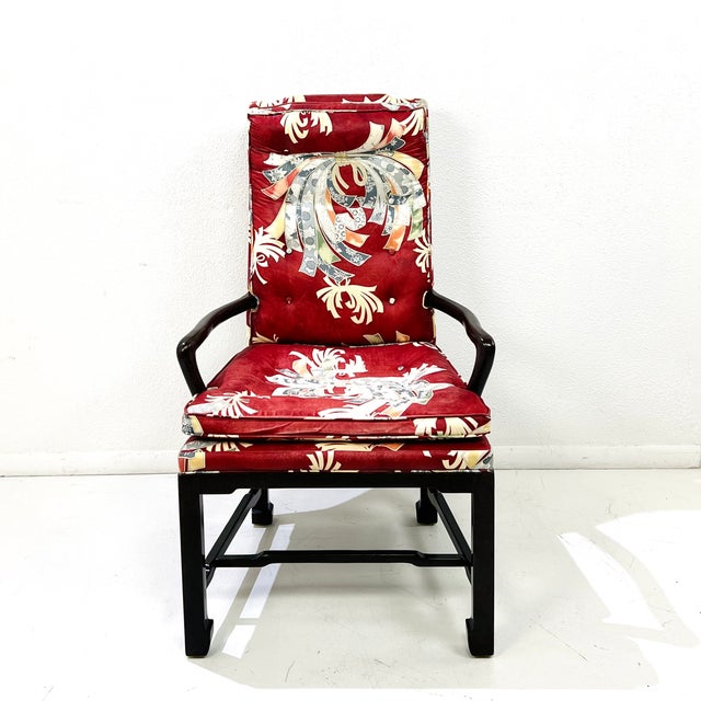 Set of 1970s chinoiserie style dining chairs by Mario Buatta for Widdicomb. Set includes 6 side chairs and 2 armchairs....