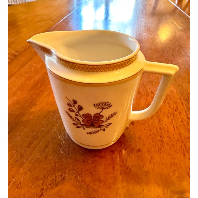 1960s Royal Copenhagen, Denmark Golden Clover Liselund Botanical Fine Porcelain China Set- For Sale - Image 10 of 12