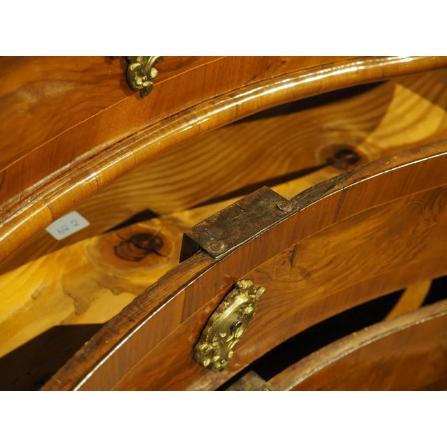 Antique Serpentine 4-Drawer Walnut Veneer Commode From Southern Germany, C. 1750 For Sale - Image 11 of 12