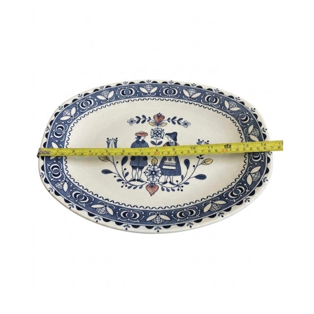 Vintage Johnson Bros Staffordshire Old Granite Ironstone "Hearts & Flowers" Serving Platter - 12 1/4" X 9 5/8" For Sale In Los Angeles - Image 6 of 7