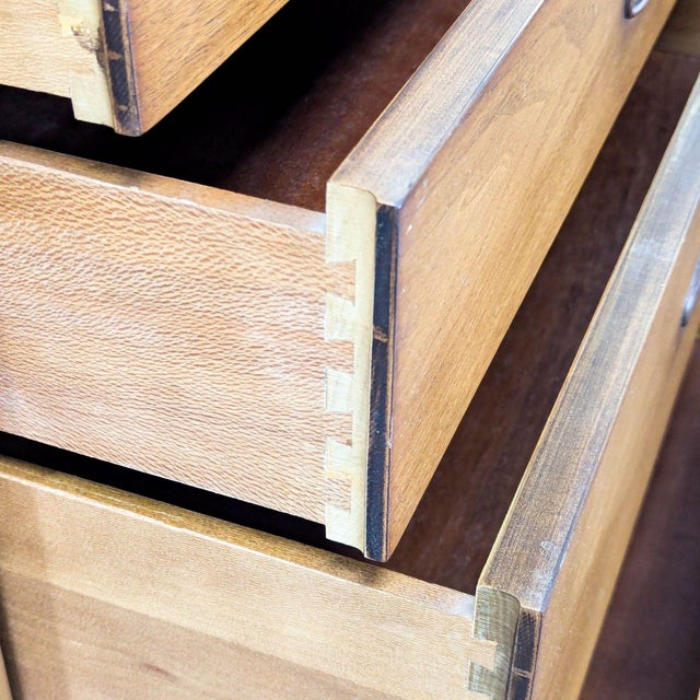 Henredon Vintage 8-Drawer Mid-Century Modern Dresser - Solid Wood Storage For Sale - Image 10 of 12