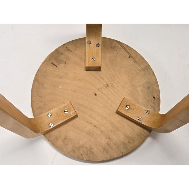 Model 60 Stools by Alvar Aalto for Artek, 1960s, Set of 2 For Sale - Image 9 of 12