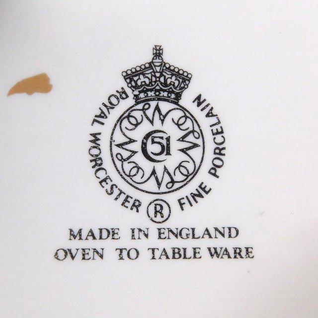 Ceramic 1960s Royal Worcester Round Entrée Dish and Lid in Eversham Gold For Sale - Image 7 of 7