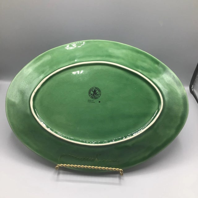 Portuguese Bordallo Pinheiro Green Grape and Leaf Oval Serving Dish For Sale In Sacramento - Image 6 of 12
