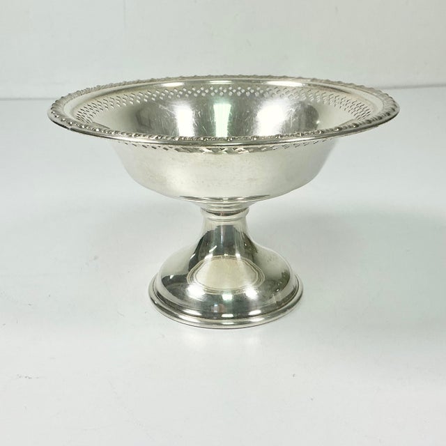 English Mid-Century Hollywood Regency English Traditional Silverplate Bon Bon Pedestal Serving Dish For Sale - Image 3 of 6