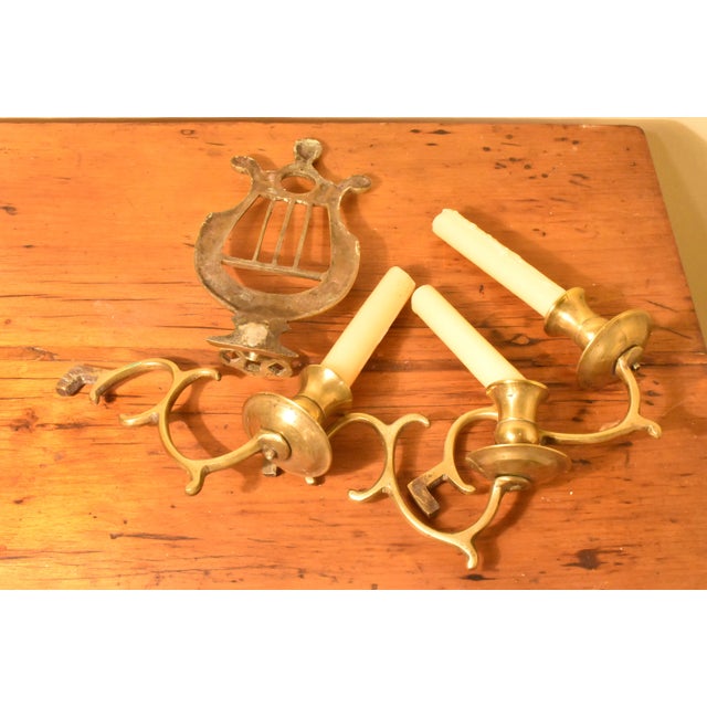 Early 19th Century English Cast Brass Sconces For Sale - Image 4 of 5