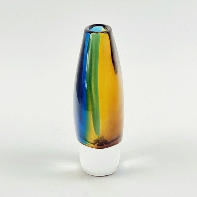 Mid-Century Modern Mid-Century Sommerso Art Glass Vase by Vicke Lindstrand for Kosta, Sweden, 1960s For Sale - Image 3 of 8