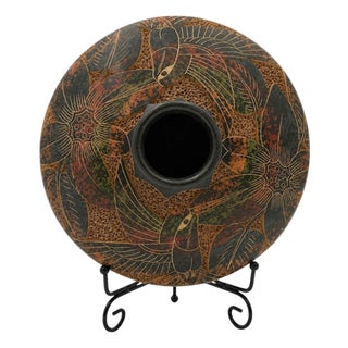 Nicaraguan Carved Hummingbird Studio Art Pottery Vessel by Jose Guerrero For Sale