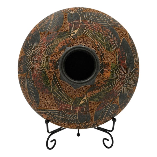 Nicaraguan Carved Hummingbird Studio Art Pottery Vessel by Jose Guerrero For Sale