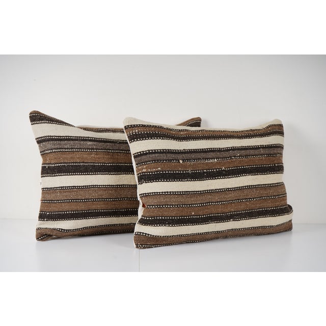 Handmade Turkish Rug Pillow Covers • Vintage Rug Decor Elevate your home decor with these exquisite 16" x 24" pillow...