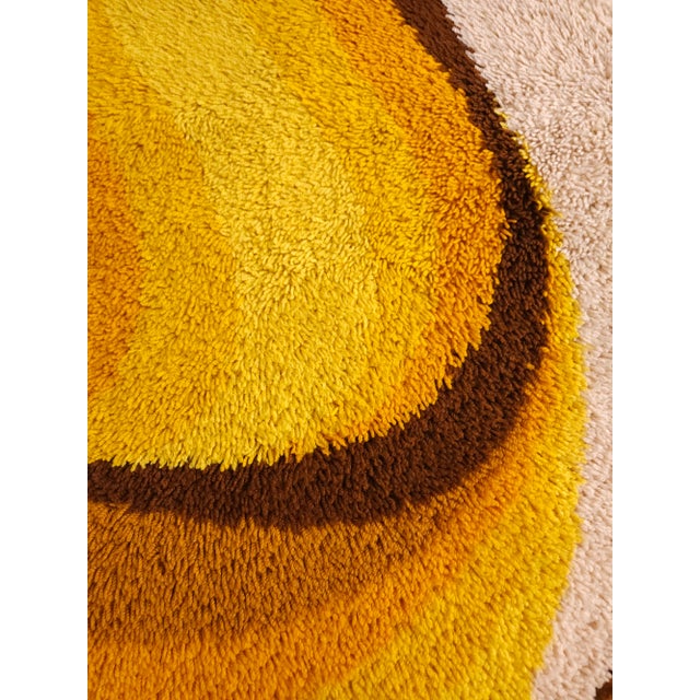 Mid-Century Dutch Rug from Desso, 1970s, in Very Good conditions. Designed 1970 to 1979 This piece has an attribution...