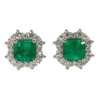 Colombian Emerald Earrings With Earth-Mined Diamond Accents: Solid 14k Gold, 5mm For Sale