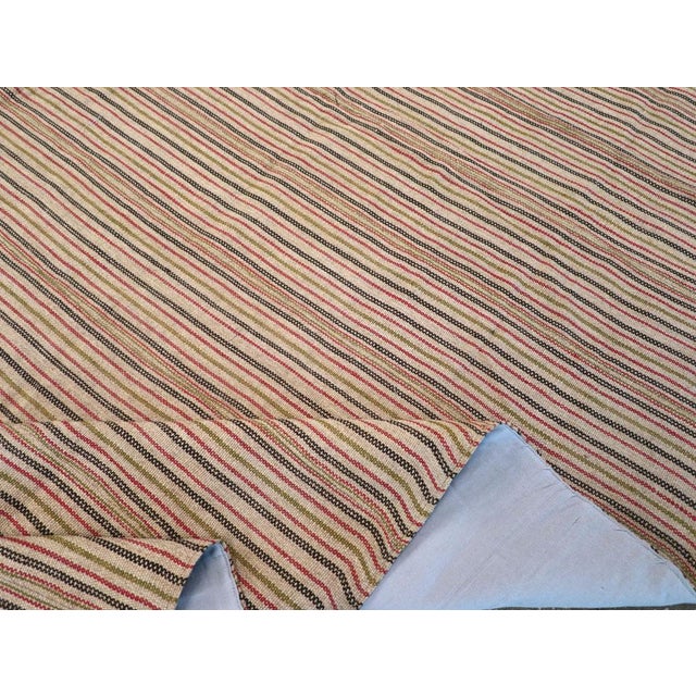 Galerie Shabab Collection Mid-20th Century Handmade Turkish Flatweave Kilim Square Room Size Carpet For Sale In New York - Image 6 of 7