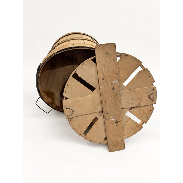 Early 20th-Century F. E. Prince Co. Texas Half-Bushel Wooden Produce Basket For Sale - Image 10 of 10