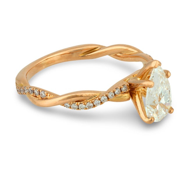 Gia 0.94 Carat Pear Shape Diamond 18k Rose Gold Engagement Ring, Size 6.25 For Sale - Image 4 of 9