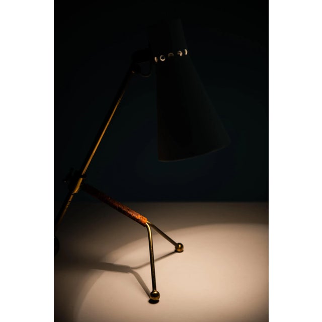 - Rare table lamp/wall lamp model KD-11 Tapio Wirkkala - Produced by Idman in Finland 1954 - White lacquered metal - Brass...