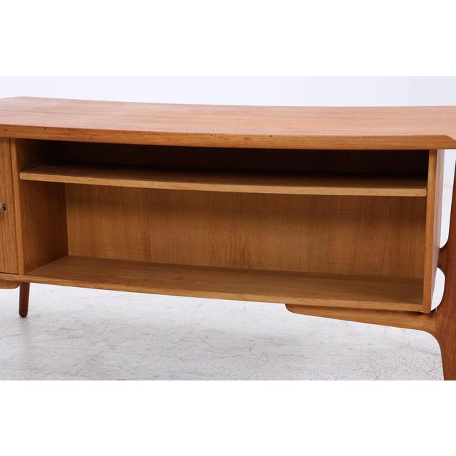 Vintage Teak Desk by Svend Aage Madsen for HP Hansen For Sale - Image 16 of 18