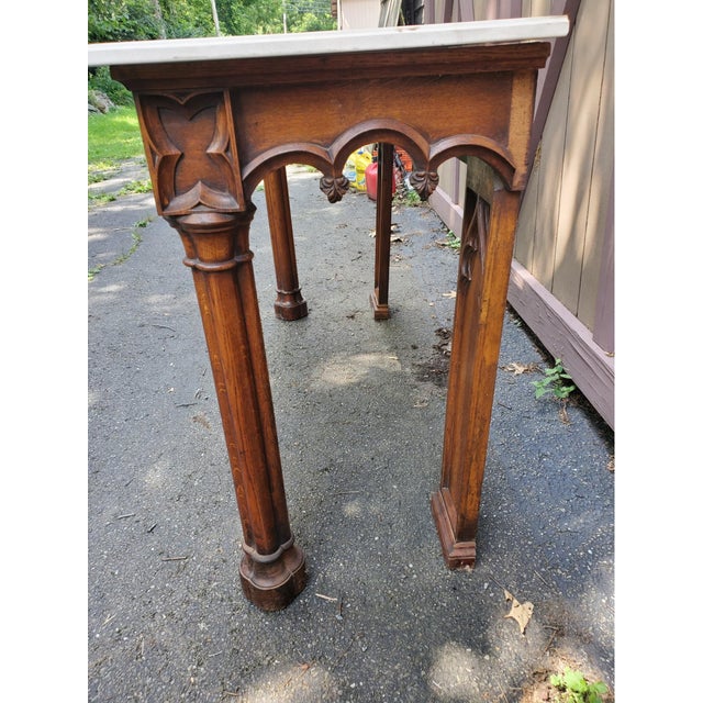 Gothic Early 20th Century Gothic Revival Style Marble Top Console Entry Table For Sale - Image 3 of 7