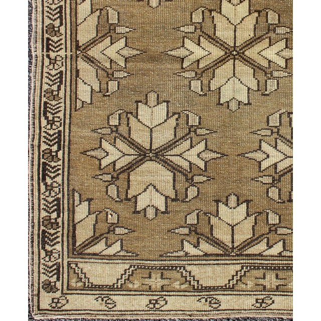 Vintage Turkish Oushak Rug With Geometric Motifs in Warm Beige Green 3'2 X 4'4 For Sale - Image 4 of 5