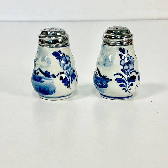 Delft 1940s Vintage Delft Rustic European Salt & Pepper Shakers - A Pair For Sale - Image 4 of 9