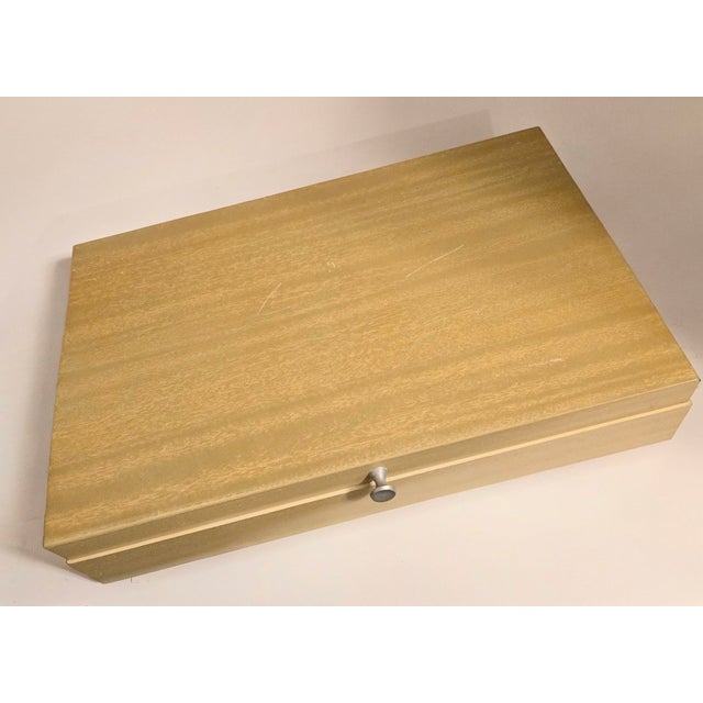 Oneida Twelve Complete Five Piece Placesettings Plus Extras Nouveau Orchid Silverplate Flatware- Set of 77 For Sale - Image 4 of 14