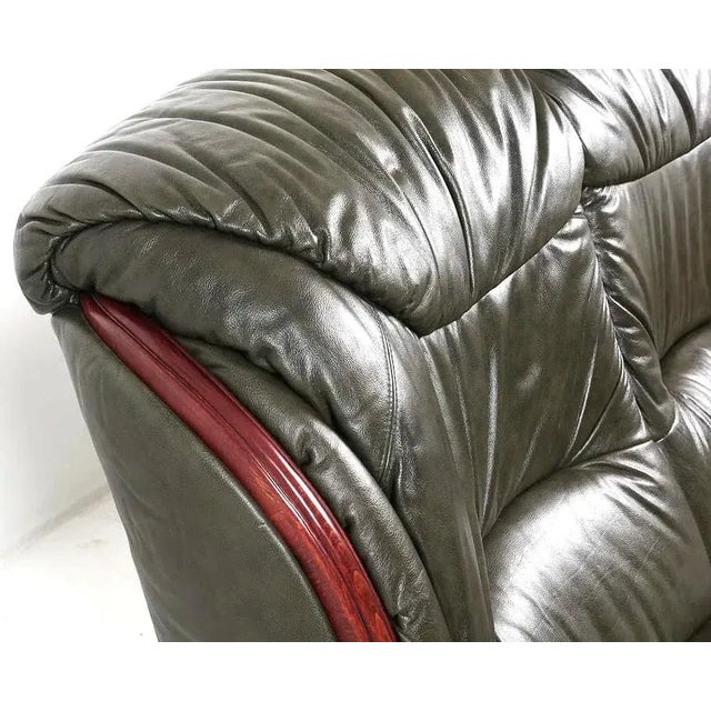 Mid-Century Modern European Mid Century Transitional Modern Leather Sofa For Sale - Image 3 of 9