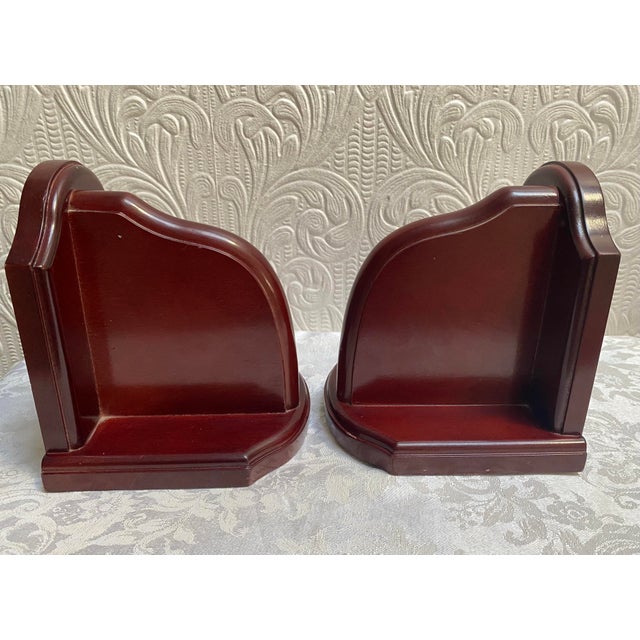 1980s Vintage 1980s Bronze Scottish Castle Couple Golfing Mahogany Bookends - a Pair For Sale - Image 5 of 7