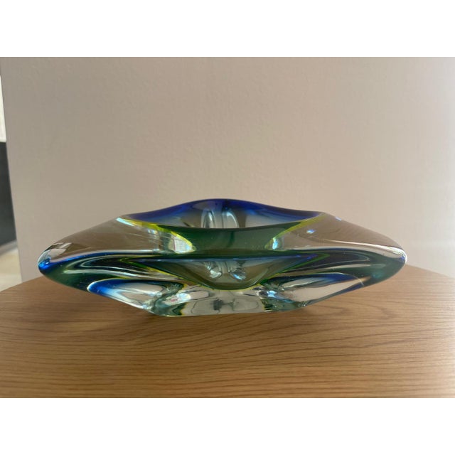 1950s Italian Murano Sommerso Glass Decorative Bowl For Sale - Image 4 of 9