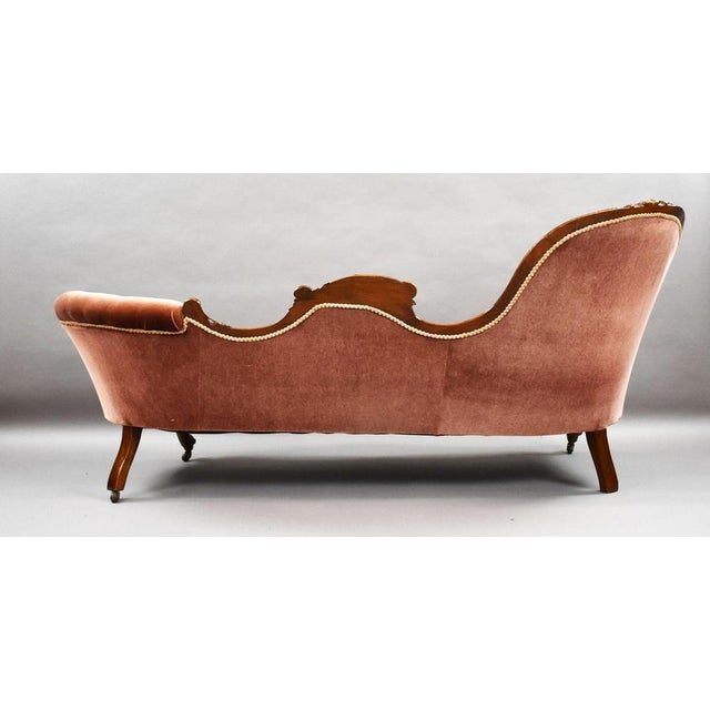 Wood Victorian Carved Walnut Chaise Lounge Settee, 1860 For Sale - Image 7 of 9