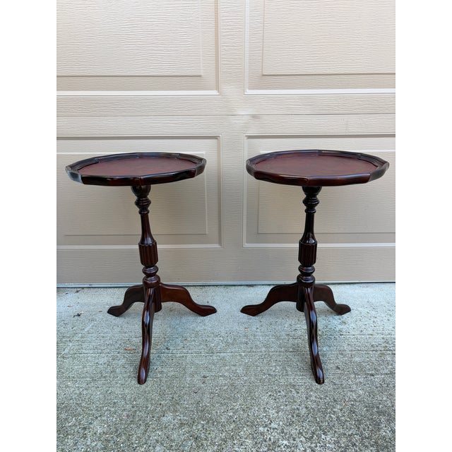 Maitland - Smith Vintage Georgian Embossed Red Leather Top Mahogany Side Tables, Pair For Sale - Image 4 of 5