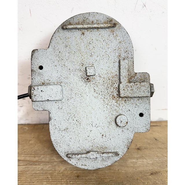 Industrial Grey Rusty Cast Iron Wall Light from Elektrosvit, 1960s For Sale - Image 13 of 16