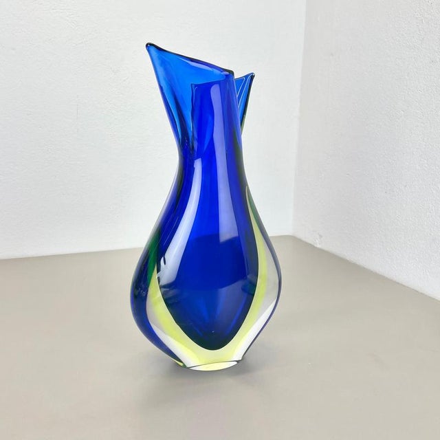 Article: murano glass vase origin: murano, italy decade: 1970s design: flavio poli producer: seguso this original glass...