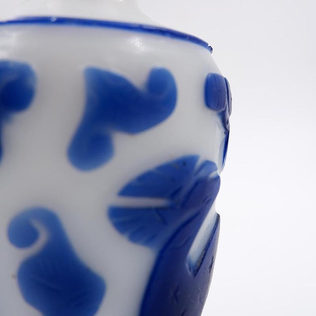 Clear Glass Snuff Bottle with Blue Overlay, China, 19th Century For Sale - Image 11 of 12