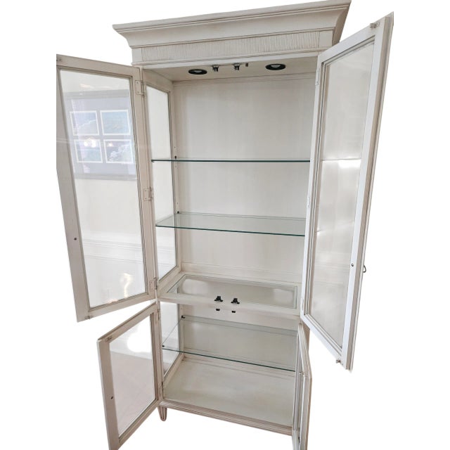 Late 20th Century Ethan Allen Curio Cabinet Swedish Home Display Hutch Shelf China Cabinet For Sale - Image 11 of 13