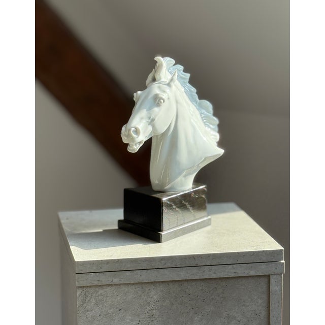 This expressive porcelain bust of a horse's head was designed in 1949 by the sculptor Erich Oehme (1889–1970) for the...