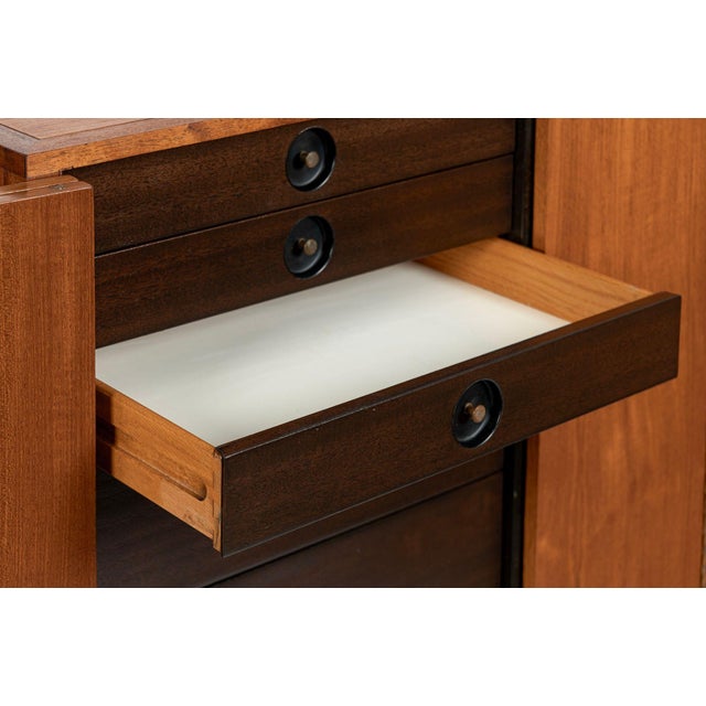 Mid-Century Modern Gentleman’s Cabinet or Dresser by Harvey Probber, Circa 1965 For Sale - Image 12 of 18