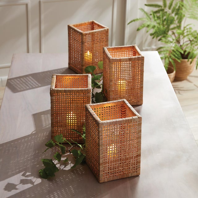 The tightly woven design and natural tones of the rattan make this hurricane stand out. Complete with a closed bottom...