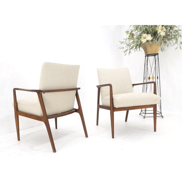 New Oatmeal Tweed Upholstery Oiled Walnut Side Arm Chairs Jens Risom Style MINT! For Sale - Image 9 of 14