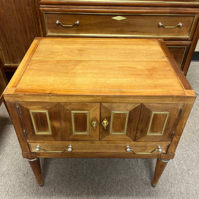 Mid-Century Modern 1960s Mid-Century Dresser with 2 Nightstands - Set of 3 For Sale - Image 3 of 12