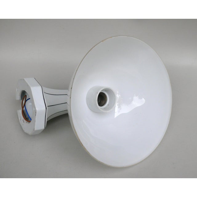 German Wall Lamp in Porcelain and White Cased Glass, 1890s For Sale - Image 5 of 18