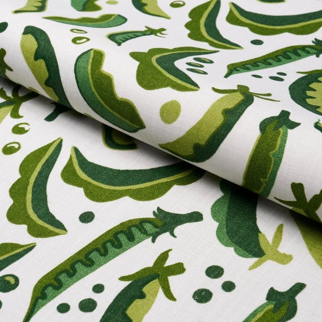 Schumacher SAMPLE - Schumacher X Studio Bon Sugar Ann Indoor/Outdoor Fabric In Green For Sale - Image 4 of 5