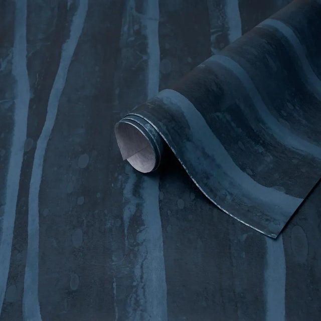 Schumacher SAMPLE - Schumacher x Patterson Flynn Alden Organic Plaster Wallcovering Wallpaper In Deep Sea For Sale - Image 4 of 4