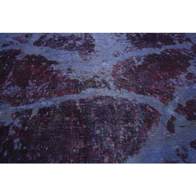 Jackson Pollock Distressed Vintage Turkish Contemporary Rug - 06'01 X 09'02 For Sale - Image 4 of 7